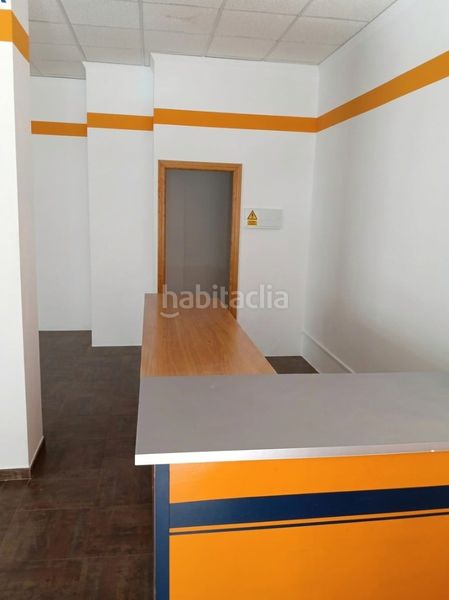 Foto c5e0ebc0-a565-4de1-9152-b918da76b087. Local comercial a calle granada 13 a Guadix