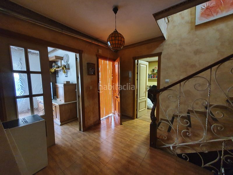 Foto 137926c1-7504-47ec-9e76-cc6bb0ee09e6. Casa adossada amb aparcament a Guadix