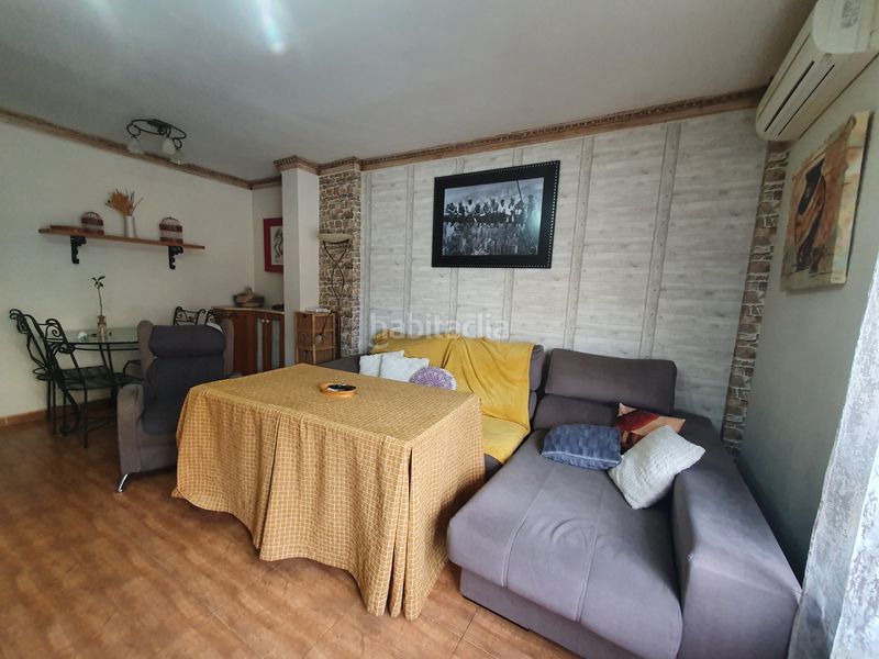 Foto 38d6d675-e4fc-48ea-9584-1f745d597067. Casa adossada amb aparcament a Guadix