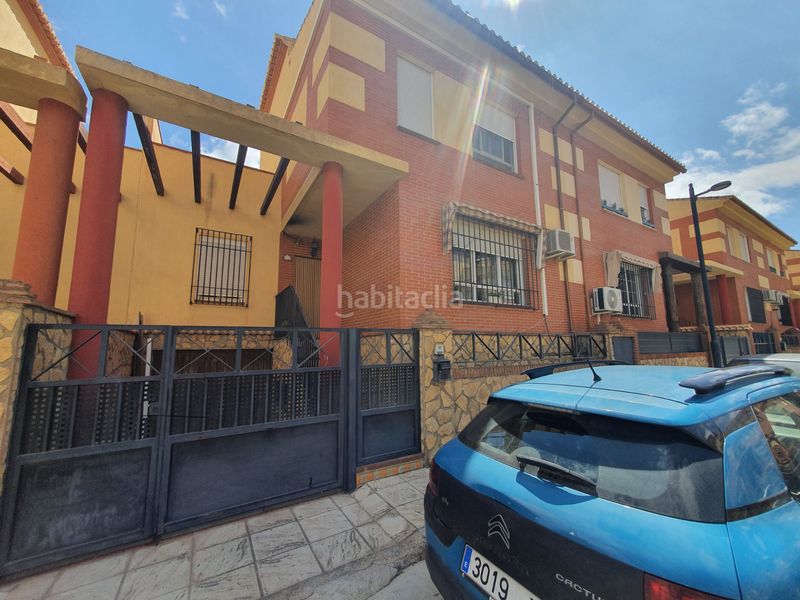 Foto ba739a2c-7c03-41cc-b583-eb4546b55c35. Casa adossada amb aparcament a Guadix