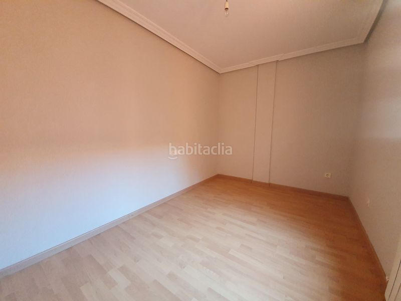 Foto aa33de95-2e63-49d1-b825-7ba3410e96f2. Flat in avenida mariana pineda 35 in Guadix