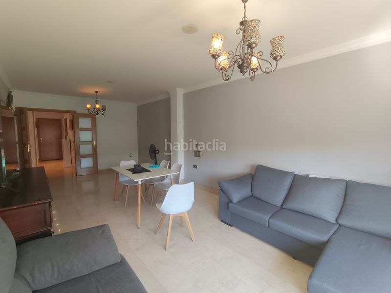 Foto 5063782a-c32c-4c8a-88fc-6d90286085bf. Pis amb aparcament a Guadix