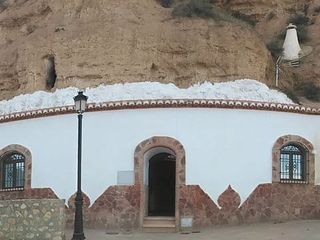 Chalet  Calle perchel 18. Espectacular cueva en marchal, guadix, granada