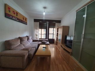Rent Flat  Calle pablo picasso 3. Piso seminuevo en zona aldi