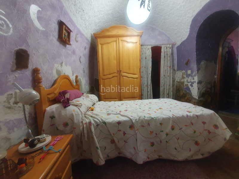 Foto 07cc2abf-df85-4e1b-a56d-de69bc53109e. Xalet amb aparcament a Guadix