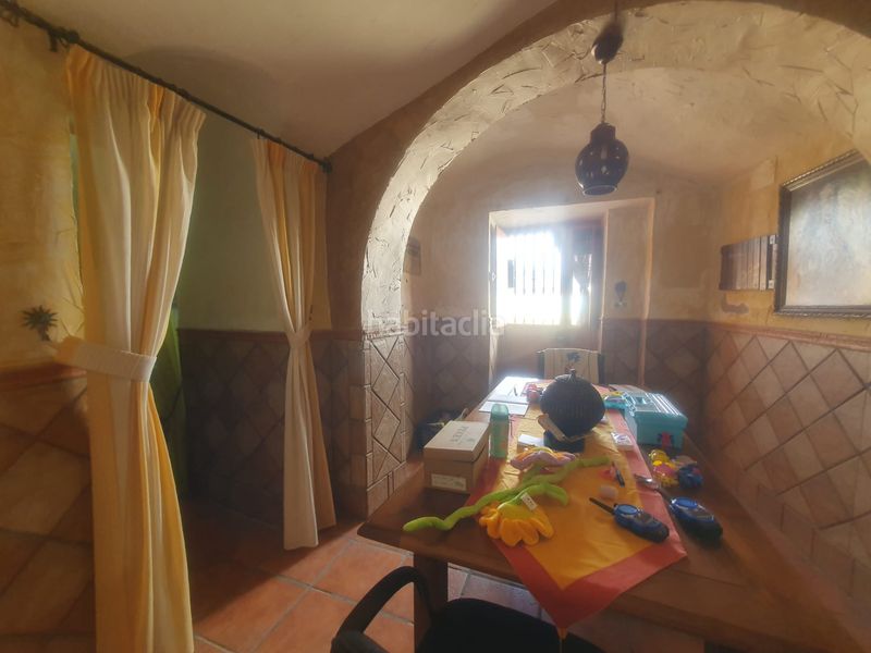 Foto a1850bee-ab2a-4147-8f01-791e839baa97. Xalet amb aparcament a Guadix