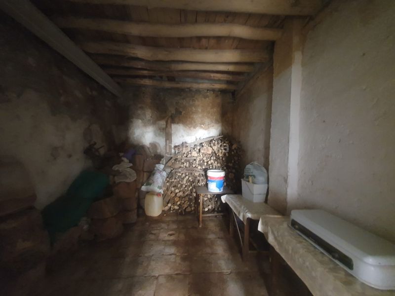 Foto a0d596ed-0b1e-4446-b615-b920bb176ae0. Casa a Peza (La)