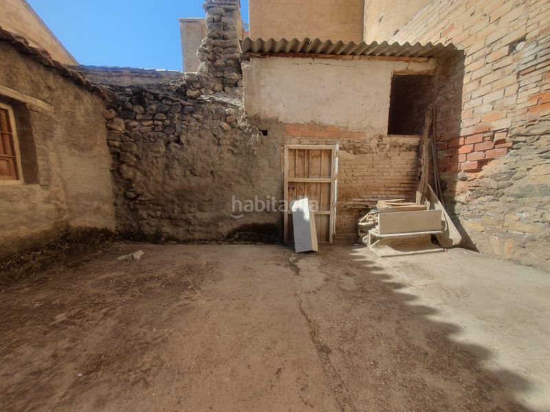 Foto f276fbb1-3987-4a56-99a1-54cf6ea07932. Casa a Peza (La)
