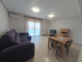 Affitto Attico in Avenida mariana pineda 33b. Piso en zona dani, dia, aldi