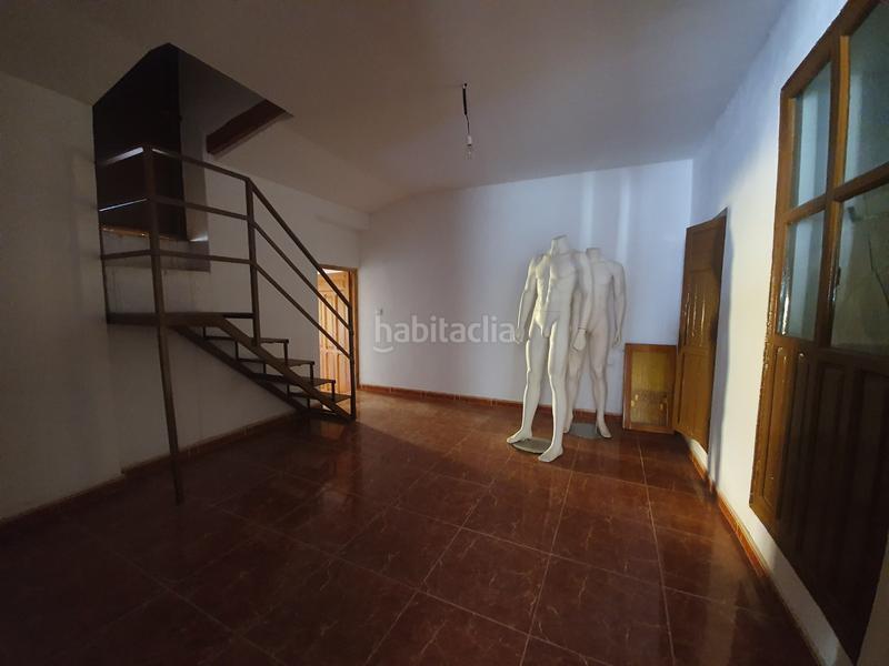 Foto 22f49bea-c77f-4979-9a6d-a592b83c0a38. Casa  dos plantas con cochera en Guadix
