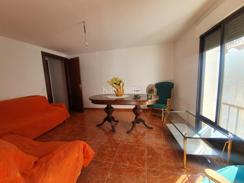 Foto a8c99f13-15bf-46ea-bf04-4c4b24c5f06b. Casa  dos plantas con cochera en Guadix
