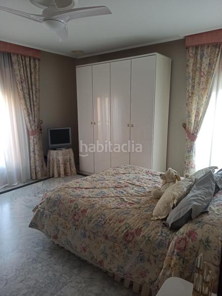 Foto 0389966f-7129-47f6-9052-52269ac0c59c. Chalet mit parking in Guadix