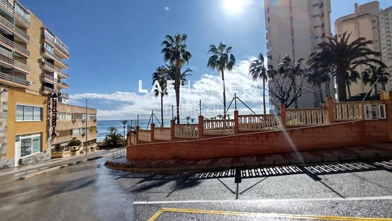 Foto 15c84b5e-1095-4e20-907d-e047a40c72e2. Planta baixa amb aparcament piscina a Playa Muchavista Campello (el)
