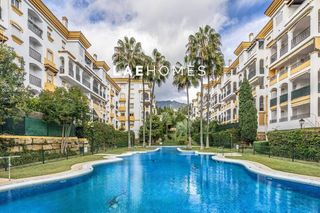 Lloguer Àtic a Calle san joaquin  19. Alquiler larga temporada, marbella