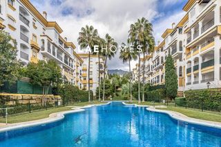 Lloguer Àtic a Calle san joaquin  19. Alquiler larga temporada, marbella