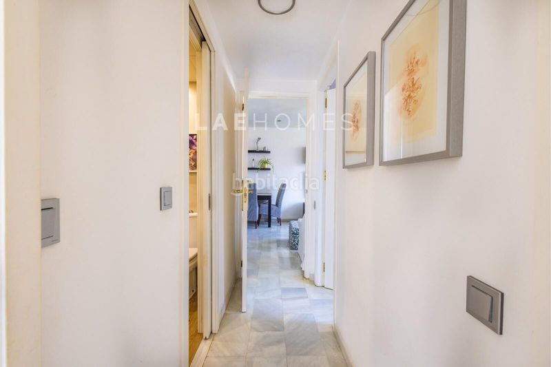 Foto a9778a42-a652-46bd-ad7f-48369c26ec5a. Àtic amb aparcament a Playa de la Fontanilla Marbella