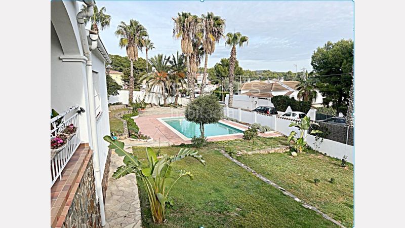 Foto c3514665-41eb-42c3-a1f3-90841a5caf11. Xalet amb calefacció aparcament piscina a Cunit residencial Cunit