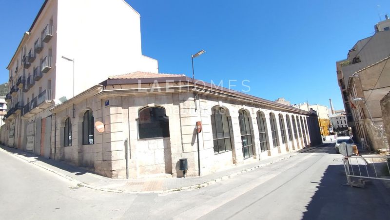 Foto 71e24596-fc5c-4094-a6b8-b1a9a591e243. Edifici a Santa Rosa Alcoi