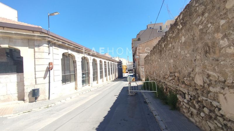 Foto 7d72ebfa-d3d7-4616-9aec-e508f226f9e1. Edifici a Santa Rosa Alcoi