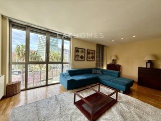 Pis  Carrer mineria. Vivienda luminosa con piscina y terraza comunitaria en santsmont