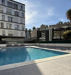 Pis  Carrer mineria. Vivienda luminosa con piscina y terraza comunitaria en santsmont