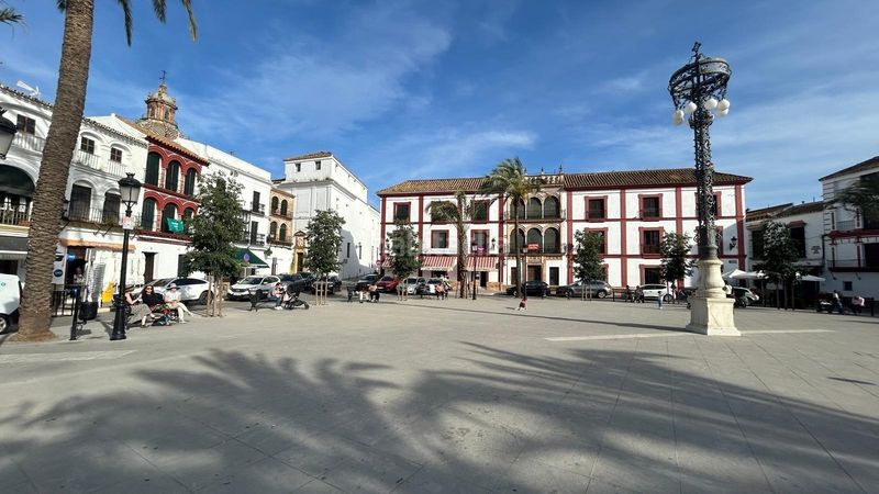 Foto 7e2be9fe-0ecd-4d46-90f9-dbac6fdb6ca0. Edifici a Carmona