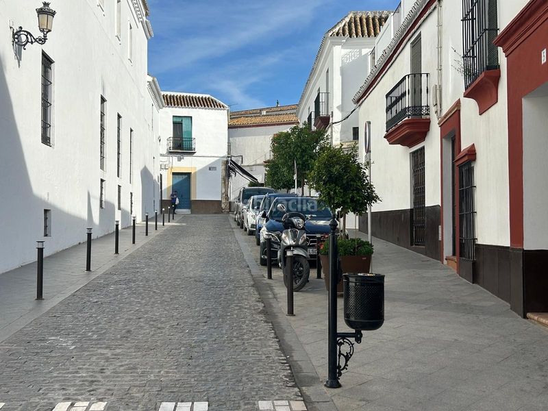 Foto b9d8dfe0-c63a-4e6b-8b18-1cac0be373dc. Edifici a Carmona