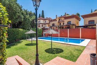 Casa aparellada a Camino Del Pilar