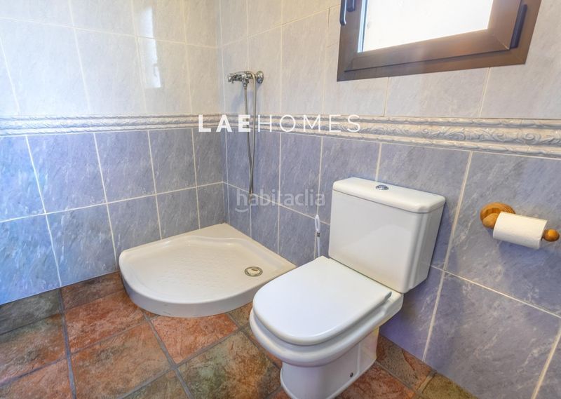 Foto 1bf85308-9ec9-40b5-983e-4570683f3ca8. Tríplex edificio con local en venta en el campello en Campello (el)