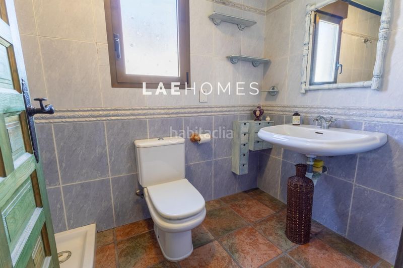 Foto fc0f2752-772a-4aff-899f-cfc212ac1912. Tríplex edificio con local en venta en el campello en Campello (el)