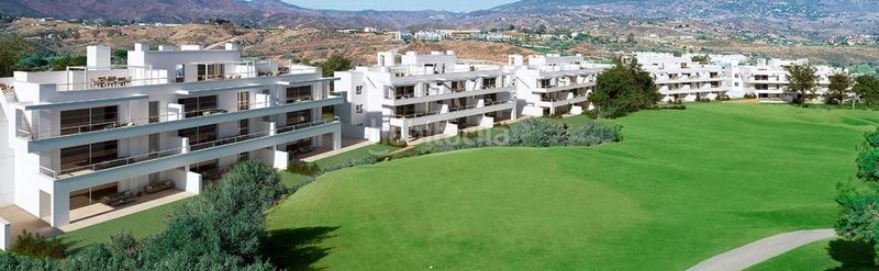 Foto 543faaa2-3930-46cd-b762-85c8bd477b72. Àtic amb calefacció aparcament piscina a La Cala Golf - Lagar Martell Mijas