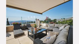 Chalet  Carrer carrer de maria reina, 8. Exclusiva vivienda de diseño en sarrià con vistas panorámicas, p