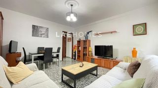 Rent Flat  Calle calle niño jesús de praga. Alquiler temporal 3 dormitorios en la zona de sixto