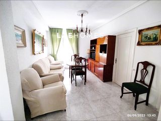 Apartament  Hermanos pinzon. Vivienda con trastero cerca del hospital y colegios