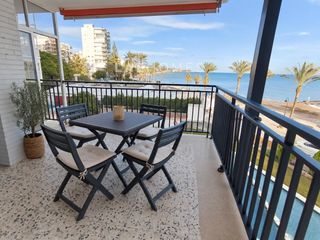 Lloguer Apartament a Heliópolis. Apartamento en alquiler frente a la playa con vistas al mar