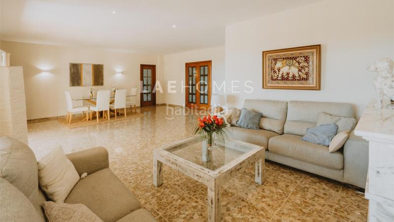 Foto 504b1f3c-37ea-430e-85e3-befbca0c5212. Chalet mit heizung parking pool in Marbesa Marbella