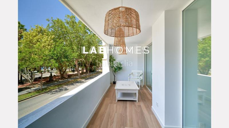 Foto b1c0767d-7090-4cf1-a1fc-309e0d97f94c. Etagenwohnung mit heizung parking in Limonar Málaga