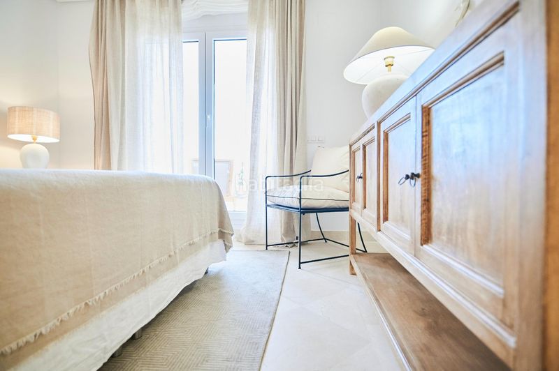 Foto 4117a2c2-6550-4ae3-9832-a8a374e7af76. Apartament amb calefacció aparcament piscina a Los Naranjos Marbella