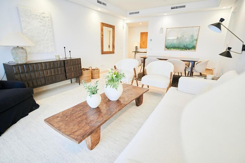 Foto 573b14ca-16e0-4361-86b5-341d1424210f. Apartament amb calefacció aparcament piscina a Los Naranjos Marbella