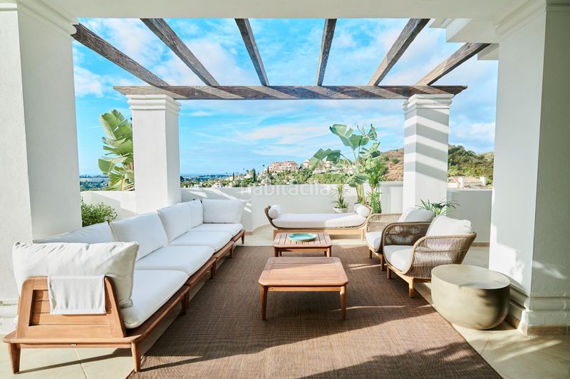 Foto 6b98ee71-c639-4d3d-80b2-e55fb8cc964b. Apartament amb calefacció aparcament piscina a Los Naranjos Marbella