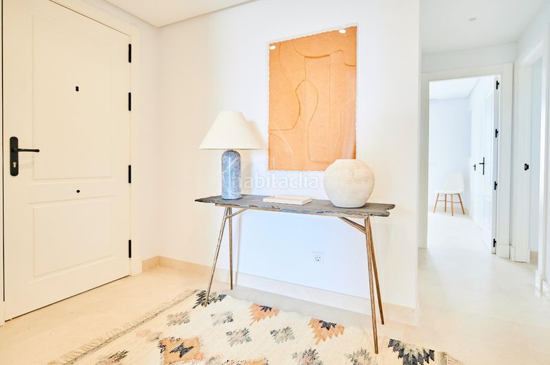Foto 97945ff2-cc3c-4ebd-b8d4-3f309fc2234c. Apartament amb calefacció aparcament piscina a Los Naranjos Marbella