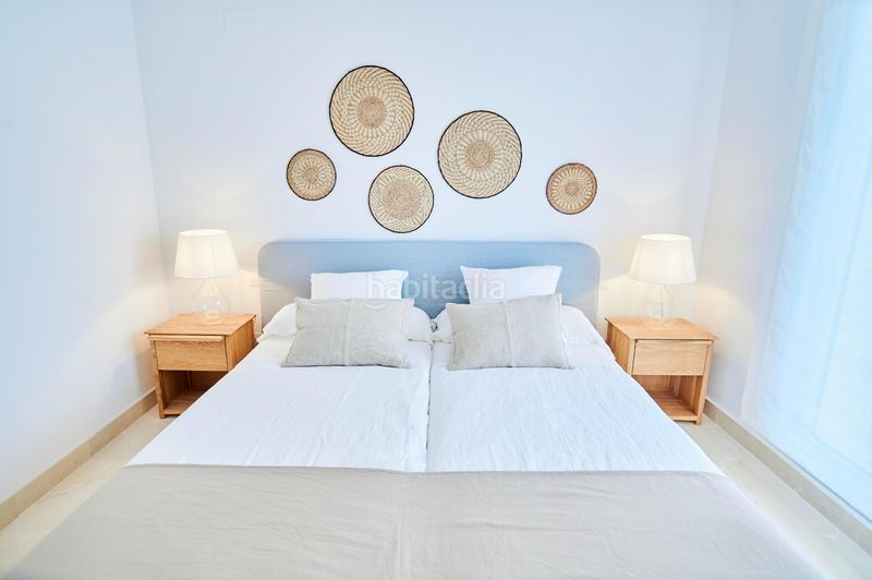 Foto 9e34ee1d-2848-4083-a610-50e36c6a0552. Apartament amb calefacció aparcament piscina a Los Naranjos Marbella