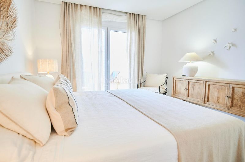 Foto b2fd9100-0e2f-49ba-ad34-57fae57e24ff. Apartament amb calefacció aparcament piscina a Los Naranjos Marbella