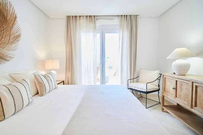 Foto c46a2a56-91f0-4551-acea-c7c48d9dfbb8. Apartament amb calefacció aparcament piscina a Los Naranjos Marbella