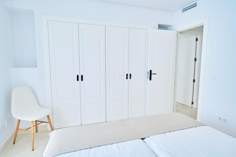 Foto c88ae136-5bbf-40f3-8865-db233868943d. Apartament amb calefacció aparcament piscina a Los Naranjos Marbella