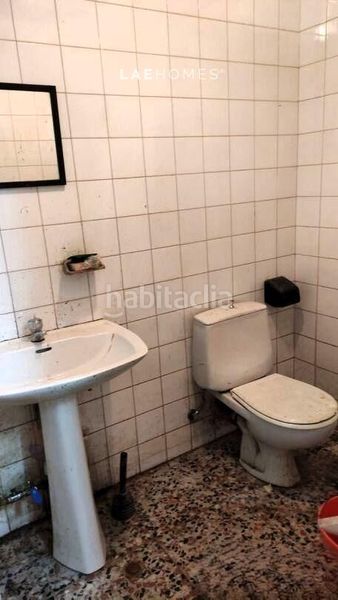 Foto 3adbc14d-7394-4201-bc6d-0baa5d6ca271. Local comercial a calle zigordia 52 a Zarautz