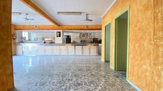 Local commercial  Calle calle de benillup. Oficina en venta san blas