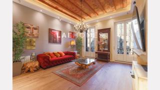 Etagenwohnung  Ronda universidad. Exclusivo piso junto a plaza universidad en el eixample de barce