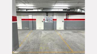 Aparcament cotxe  Calle conde negro. Se vende plaza de garaje y trastero en pleno centro de sevilla