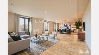 Pis  Paseo gracia. Piso alto standing con vistas a la casa batlló del paseo de grac